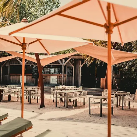 レ プレイリー デ ラ メール グリモー